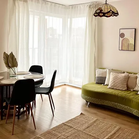 Oldtown Retro By Marina With Balcony For 6 People Apartment *