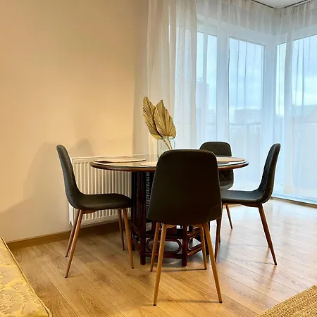 Апартаменты Oldtown Retro By Marina With Balcony For 6 People *